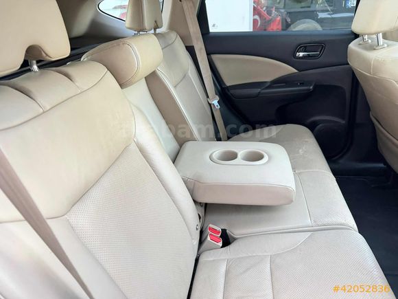 CR-V i-DTEC 4*4 EXECUTIVE PLUS ^KIRMIZI^ 150 bin'de SRVS BKMLI