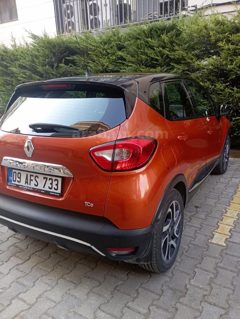 Galeriden Renault Captur 1.2 TCe Icon 2013 Model Bursa 158.000 km Turuncu 6