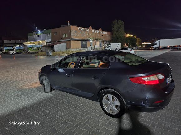 Sahibinden Renault Fluence 1.6 Extreme 2011 Model