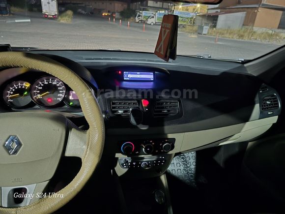 Sahibinden Renault Fluence 1.6 Extreme 2011 Model