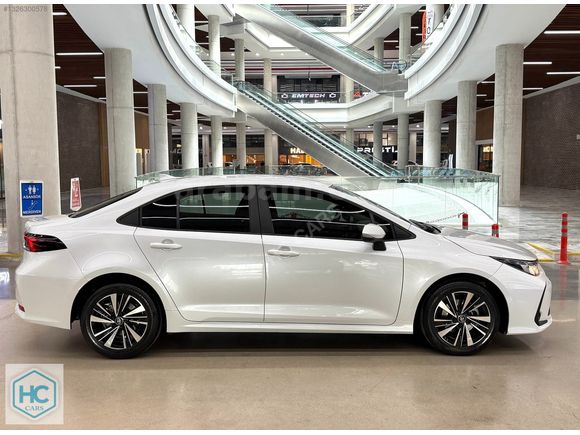2025 TOYOTA COROLLA 1.5 VISION PLUS HATASIZ 15BİN KM +ÇELİK JANT