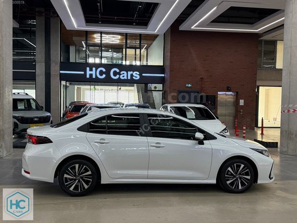 2025 TOYOTA COROLLA 1.5 VISION PLUS HATASIZ 15BİN KM +ÇELİK JANT