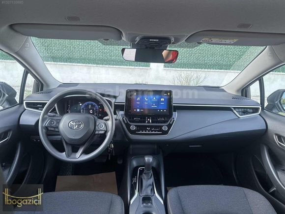 2025 TOYOTA COROLLA 1.5 VİSİON PLUS 10.400 KM HATASIZ BOYASIZ