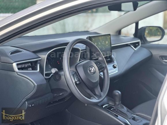 2025 TOYOTA COROLLA 1.5 VİSİON PLUS 10.400 KM HATASIZ BOYASIZ