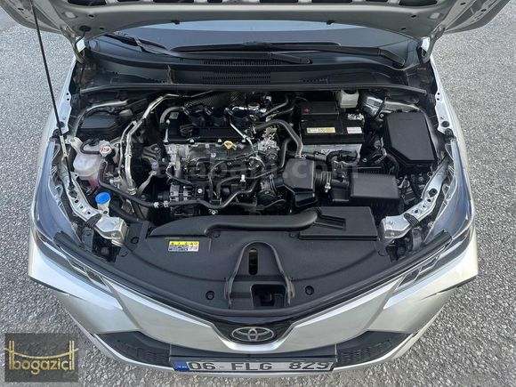 2025 TOYOTA COROLLA 1.5 VİSİON PLUS 10.400 KM HATASIZ BOYASIZ