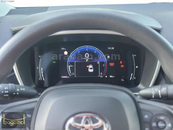 2025 TOYOTA COROLLA 1.5 VİSİON PLUS 10.400 KM HATASIZ BOYASIZ