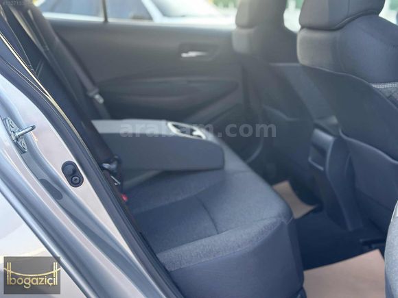 2025 TOYOTA COROLLA 1.5 VİSİON PLUS 10.400 KM HATASIZ BOYASIZ