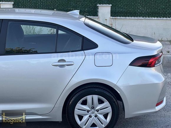 2025 TOYOTA COROLLA 1.5 VİSİON PLUS 10.400 KM HATASIZ BOYASIZ