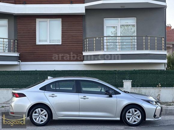 2025 TOYOTA COROLLA 1.5 VİSİON PLUS 10.400 KM HATASIZ BOYASIZ