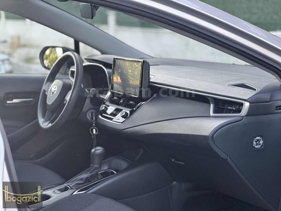 2025 TOYOTA COROLLA 1.5 VİSİON PLUS 10.400 KM HATASIZ BOYASIZ
