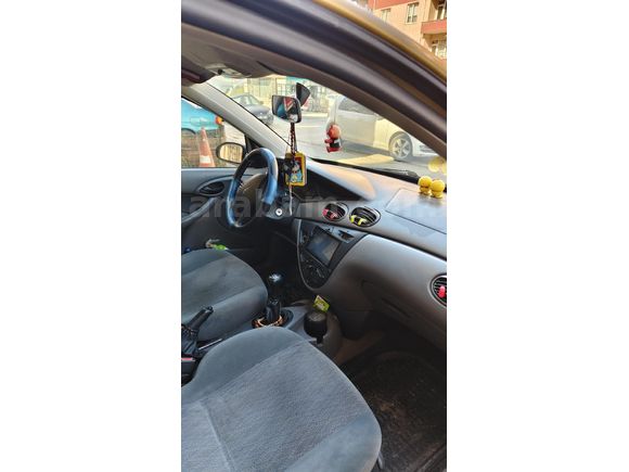 Sahibinden Ford Focus 1.6 Ambiente 2001 Model  267000 km Sarı
