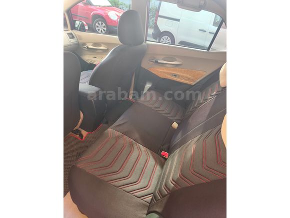 Bayandan Toyota Auris 1.4 D-4D Elegant 2012 Model 