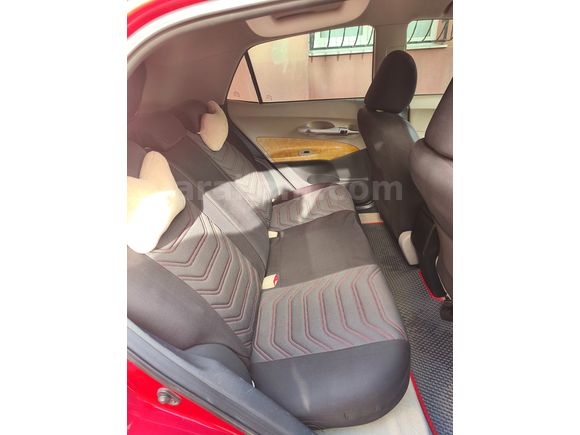 Bayandan Toyota Auris 1.4 D-4D Elegant 2012 Model 