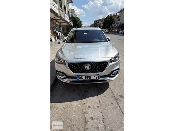 2024 MG HS 1.5 T-GDI LUXURY