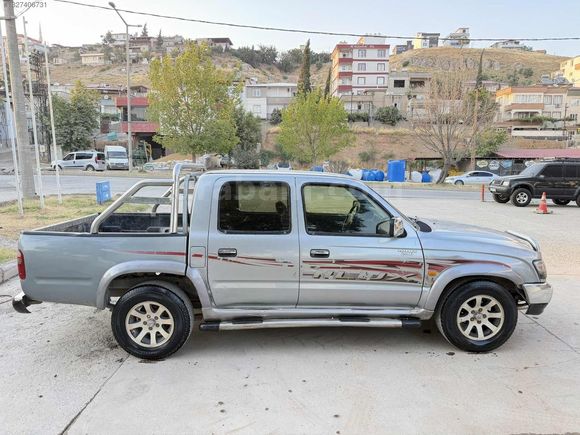2005 MODEL ORJİNAL KLİMALI HİLUX