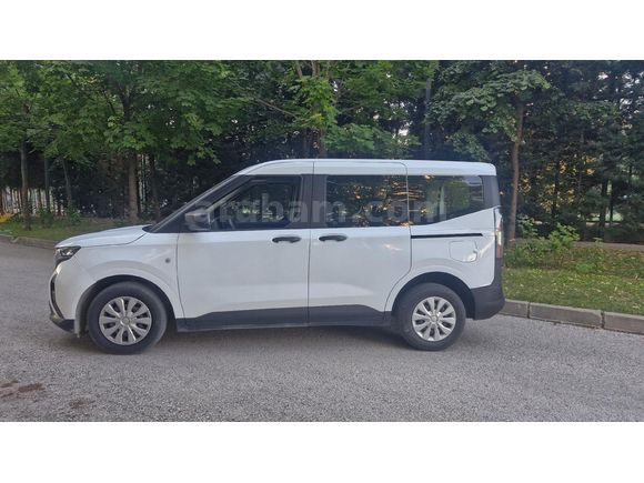 Sahibinden Ford Tourneo Courier 1.5 EcoBlue Trend 2024 Model