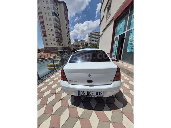 Sahibinden Renault Clio 1.4 RNA 2001 Model 