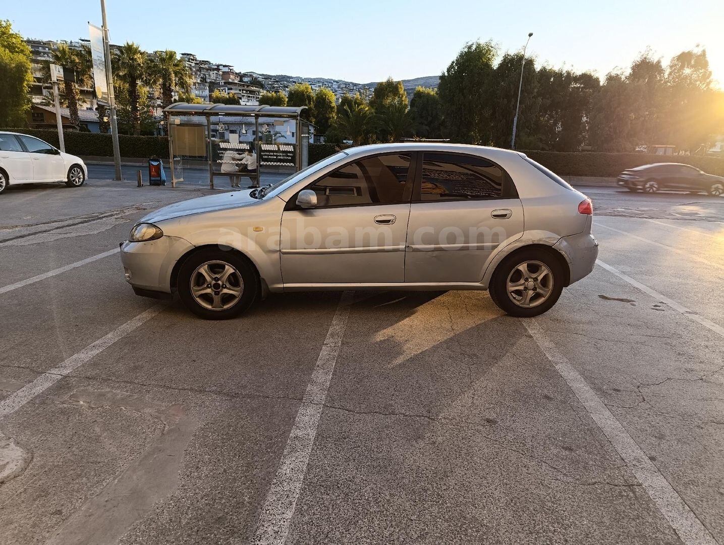 Galeriden Chevrolet Lacetti 1.6 SX 2004 Model İzmir 292.000 km Gri (Gümüş) 4