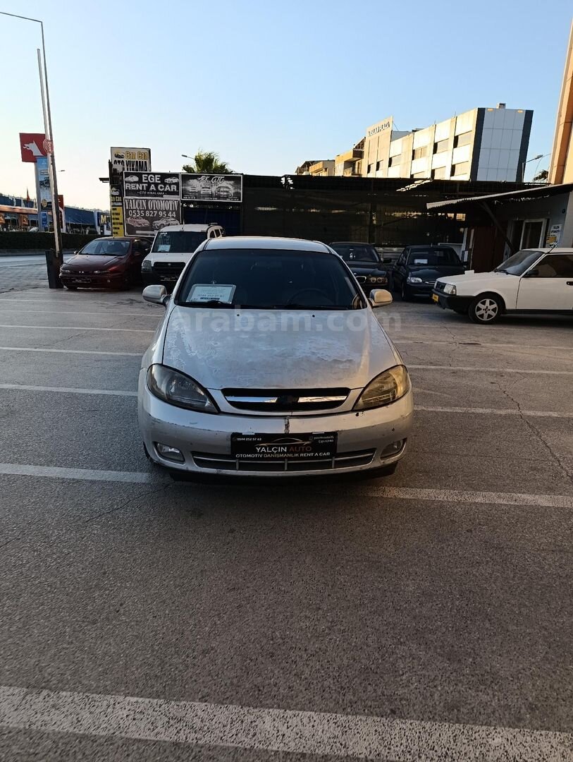 Galeriden Chevrolet Lacetti 1.6 SX 2004 Model İzmir 292.000 km Gri (Gümüş) 3