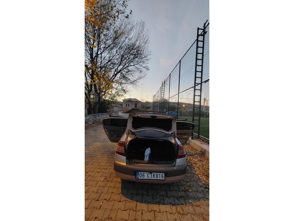 Sahibinden tertemiz cam gibi Megane 2 expresion 1.5 DCE 105 hp