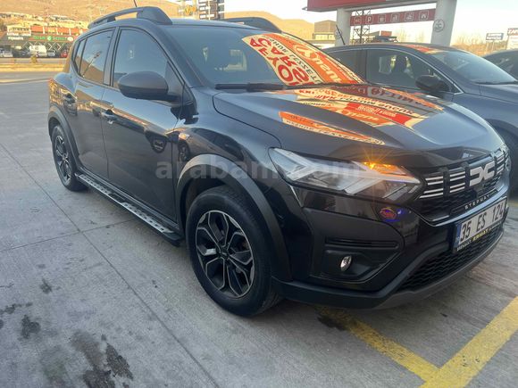  Sandero Stepway 1.0 Tce Expression 2023  
(Prins LPG’li)