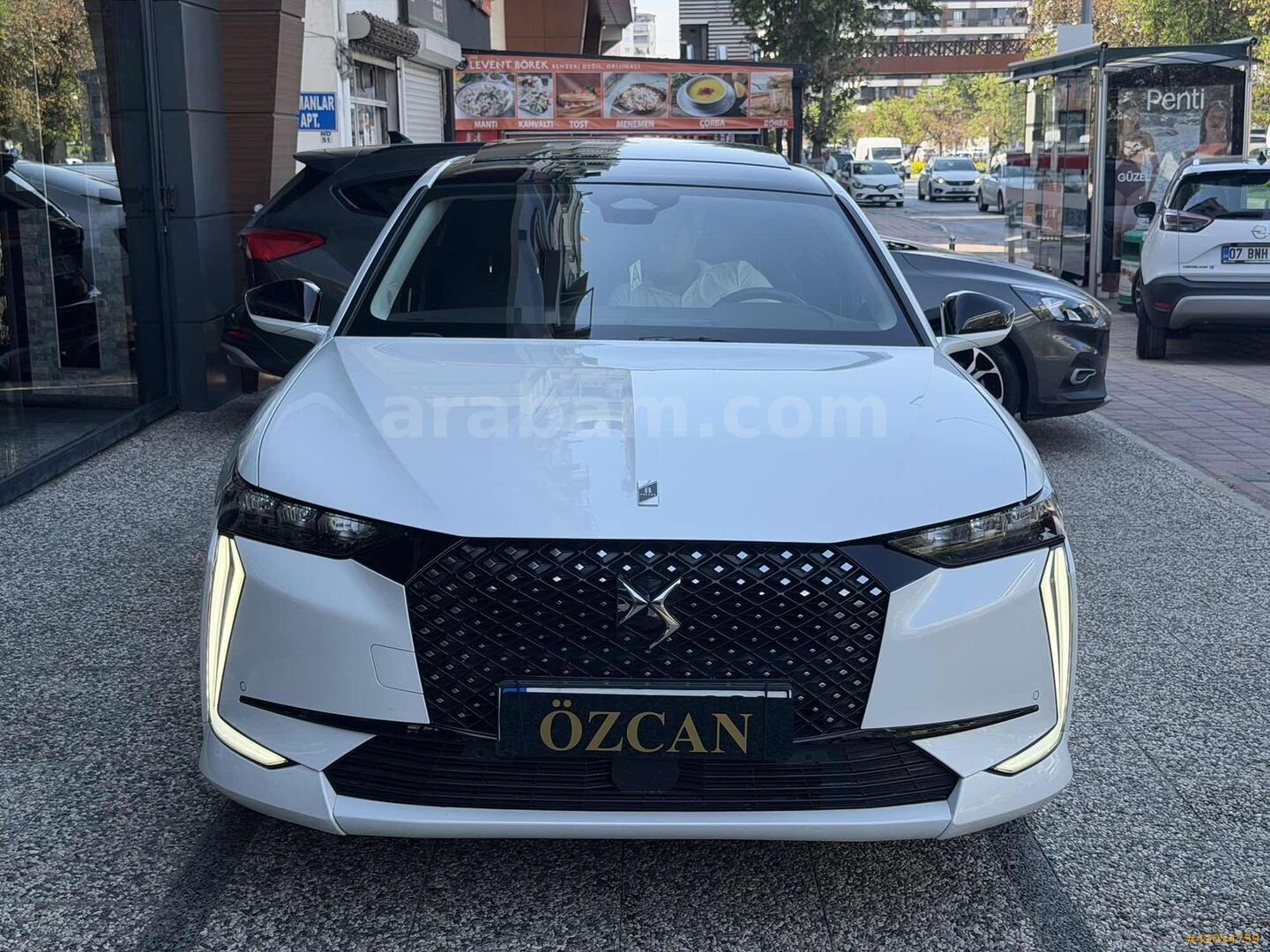Galeriden DS Automobiles DS4 1.2 PureTech Pallas 2024 Model Antalya 45.000 km Beyaz 3
