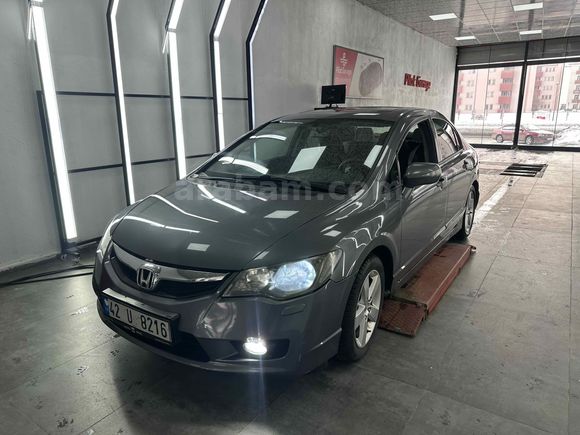 Sahibinden Honda Civic 1.6i VTEC Elegance 2011 Model 