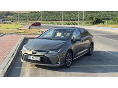 Sahibinden Toyota Corolla 1.8 Hybrid Flame X-Pack 2020 Model  137500 km Şampanya