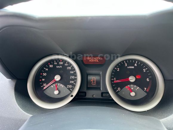 Sahibinden Renault Megane 1.6 Dynamique 2005 Model