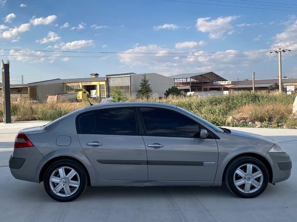 Sahibinden Renault Megane 1.6 Dynamique 2005 Model