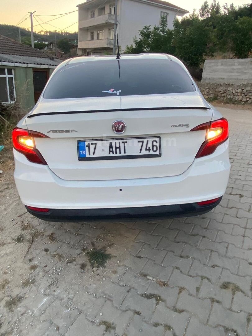 Galeriden Fiat Egea 1.3 Multijet Easy 2017 Model Çanakkale 284.700 km Beyaz 2