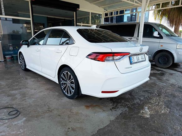 Sahibinden Toyota Corolla 1.5 Flame X-Pack 2021 Model 