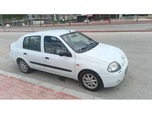 Sahibinden Renault Clio 1.4 2002 Model