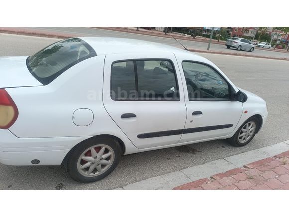 Sahibinden Renault Clio 1.4 2002 Model