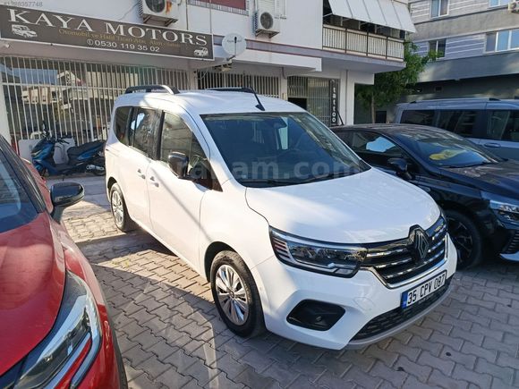 2025 MODEL KANGOO 1.5 BLUEDCİ ICONİC 8 BİN KMDE HATASIZ BOYASIZ