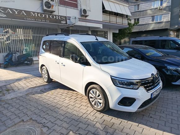 2025 MODEL KANGOO 1.5 BLUEDCİ ICONİC 8 BİN KMDE HATASIZ BOYASIZ