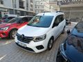 2025 MODEL KANGOO 1.5 BLUEDCİ ICONİC 8 BİN KMDE HATASIZ BOYASIZ