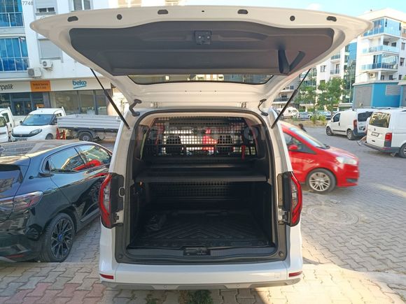 2025 MODEL KANGOO 1.5 BLUEDCİ ICONİC 8 BİN KMDE HATASIZ BOYASIZ