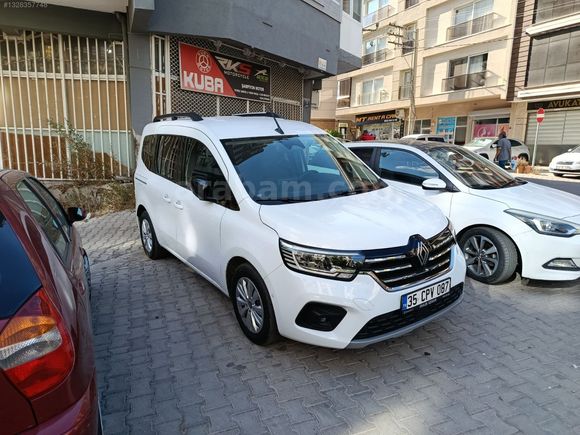 2025 MODEL KANGOO 1.5 BLUEDCİ ICONİC 8 BİN KMDE HATASIZ BOYASIZ