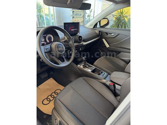 Hatasız Cam Tavanlı Sıfır Ayarında Audi Q2 