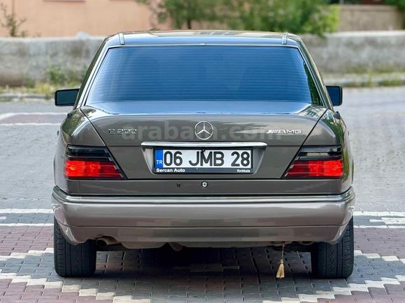EMSALSİZ E200 OTOMATİK 