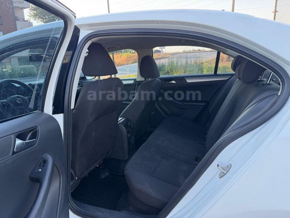 DAĞDEVİREN OTO'DAN 2015 VOLKSWAGEN JETTA 1.2 TRENDLEİN MANUEL
