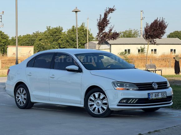 DAĞDEVİREN OTO'DAN 2015 VOLKSWAGEN JETTA 1.2 TRENDLEİN MANUEL