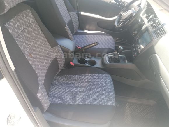 DAĞDEVİREN OTO'DAN 2015 VOLKSWAGEN JETTA 1.2 TRENDLEİN MANUEL