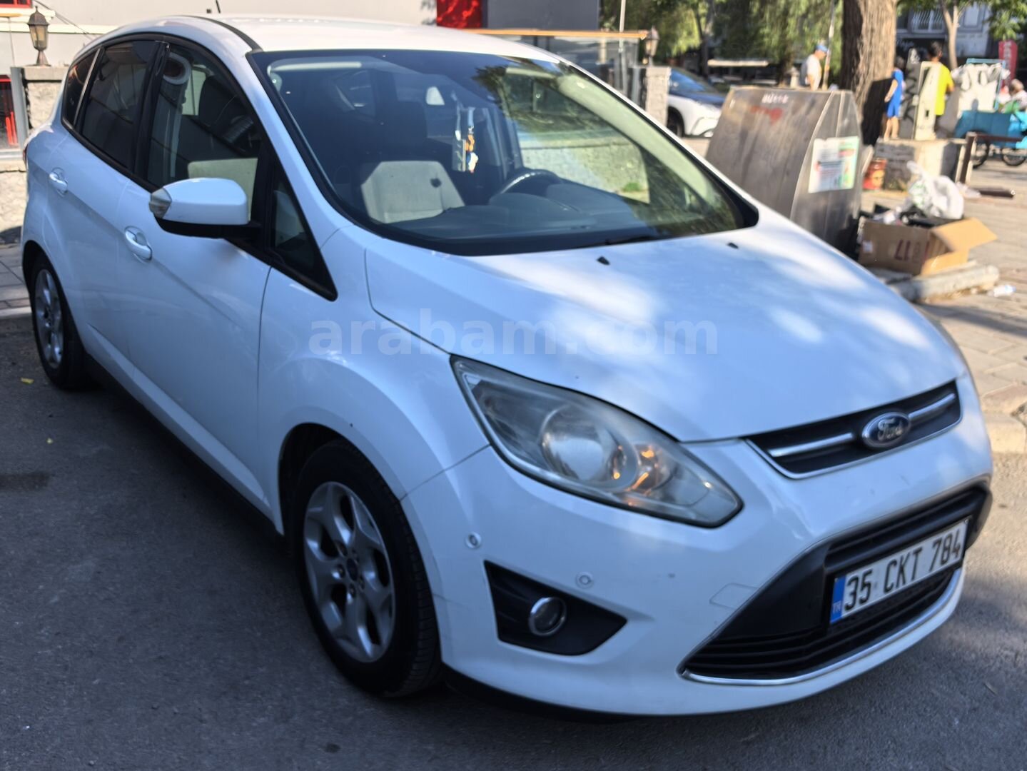 Galeriden Ford C-Max 1.6 Trend 2013 Model İzmir 185.000 km Beyaz 2