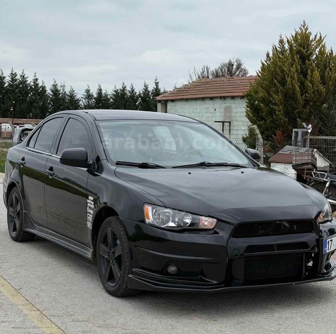 Sahibinden Mitsubishi Lancer 1.5 Invite 2009 Model Çanakkale 305.000 km Siyah 1