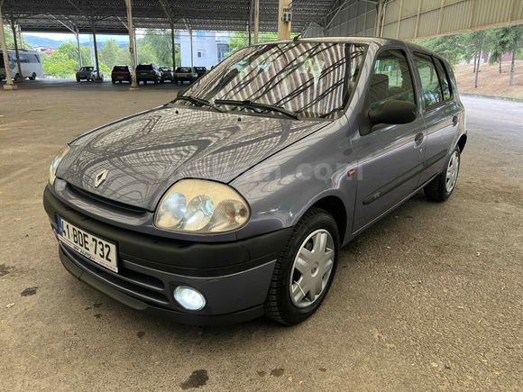 Sahibinden Renault Clio 1.4 RTA 2001 Model İstanbul