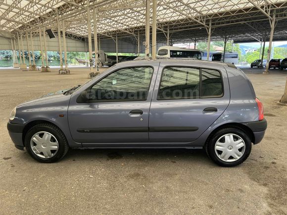 Sahibinden Renault Clio 1.4 RTA 2001 Model İstanbul
