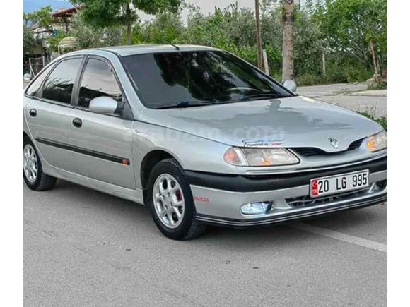 Sahibinden Renault Laguna 2.0 RTI 1996 Model 
