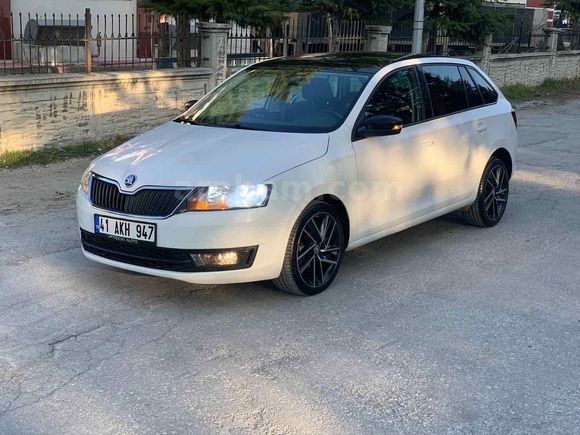 CAM TAVAN DSG DÜŞÜK KM  DE